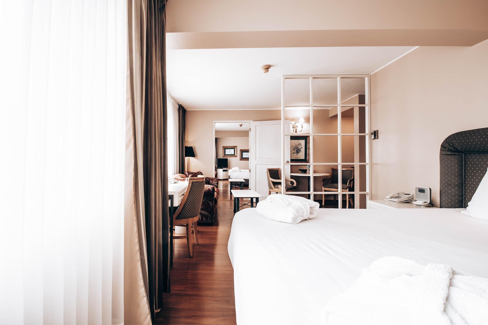 Hotel Del Bosque 4*